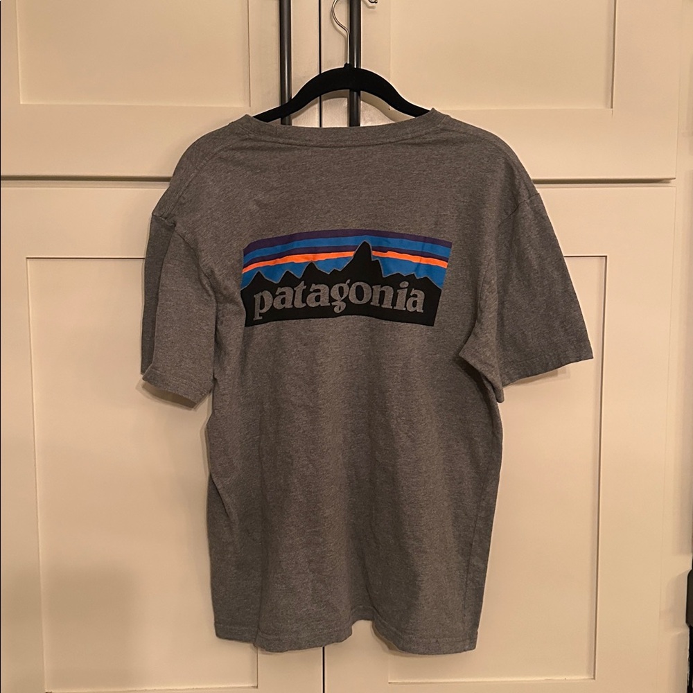 Patagonia P-6 Pocket Logo Responsibili-Tee